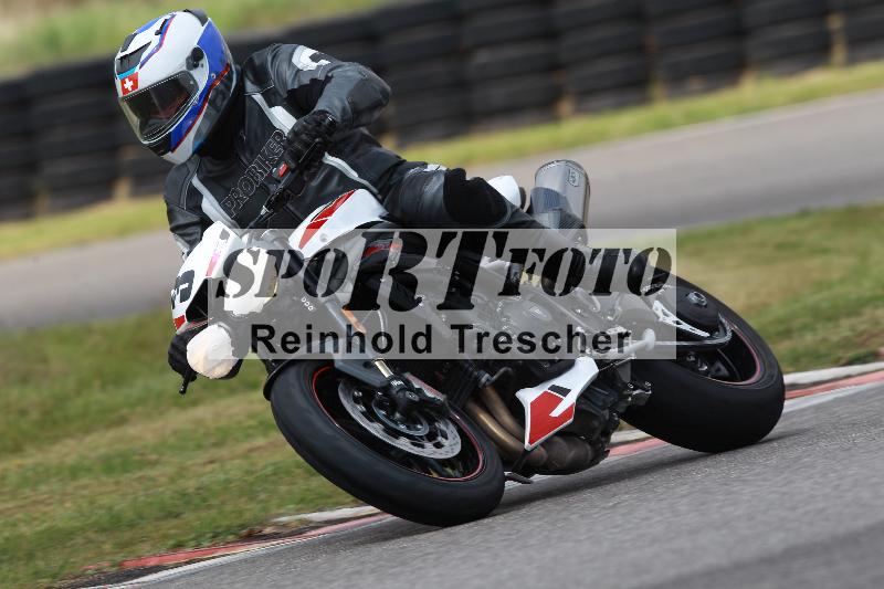 Archiv-2022/13 25.04.2022 Plüss Moto Sport ADR/Freies Fahren/3